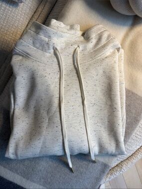 Varley Ivory Speckled double soft oakdale Sweatshirt, XS